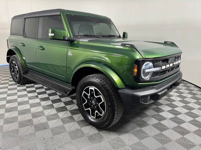 2025 Ford Bronco Outer Banks 4-Door 4WD   