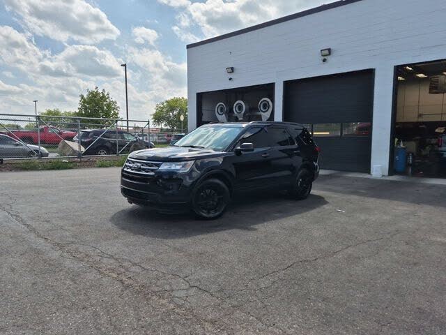 Shadow Black 2018 Ford Explorer SUV / Crossover Front-Wheel Drive 6-Speed Automatic