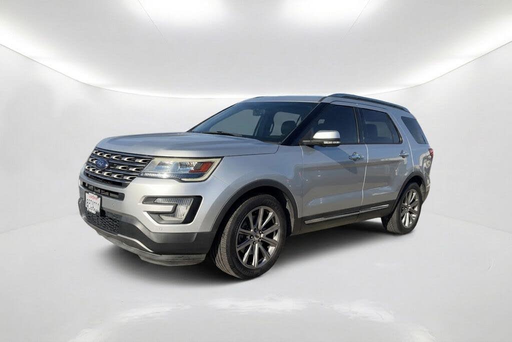 Ingot Silver Metallic 2017 Ford Explorer SUV / Crossover Front-Wheel Drive 6-Speed Automatic