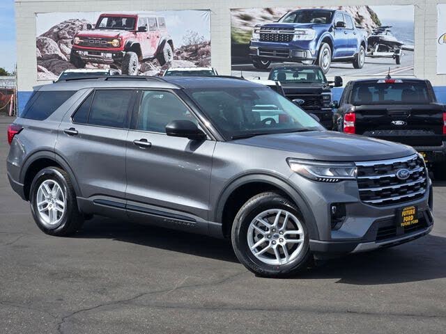 Carbonized Gray Metallic 2026 Ford Explorer SUV / Crossover Rear-Wheel Drive Automatic