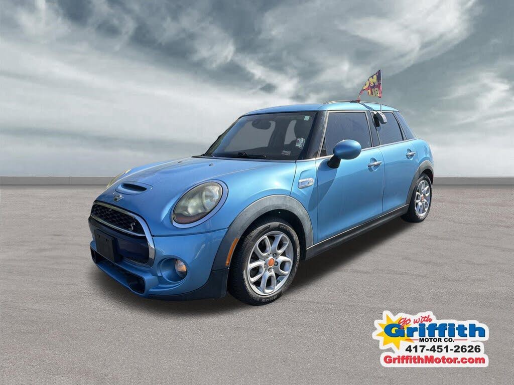 2016 MINI Cooper S 4-Door Hatchback FWD   