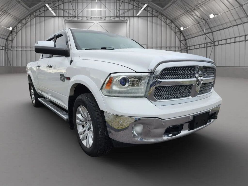 White 2015 RAM 1500 Pickup Truck Four-Wheel Drive 8-Speed Automatic