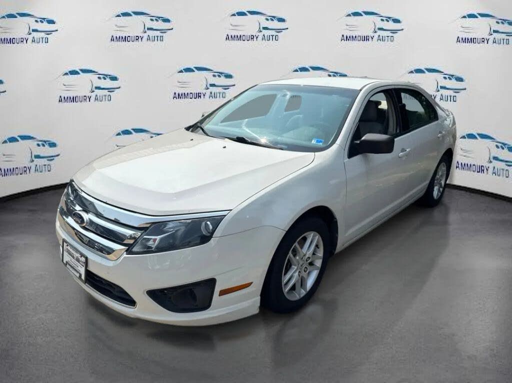 2011 Ford Fusion S   