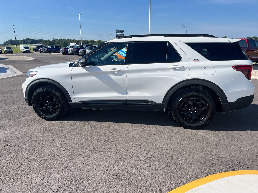 Star White Metallic Tri-Coat 2023 Ford Explorer SUV / Crossover All-Wheel Drive Automatic