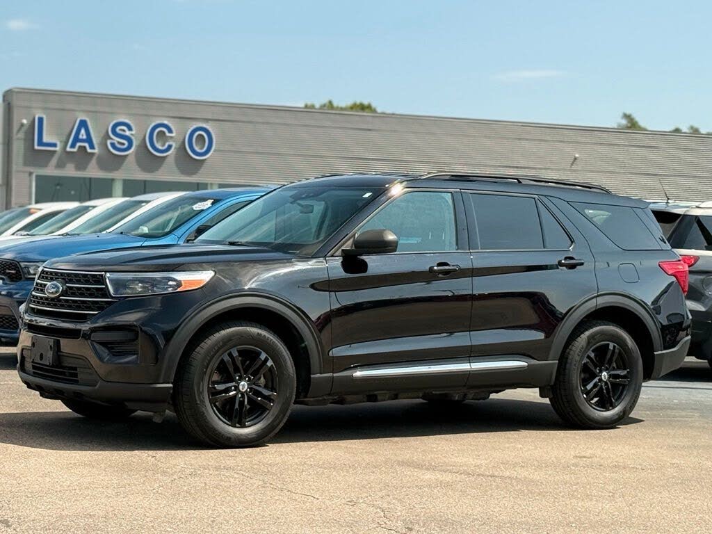 Black Metallic 2023 Ford Explorer SUV / Crossover All-Wheel Drive Automatic
