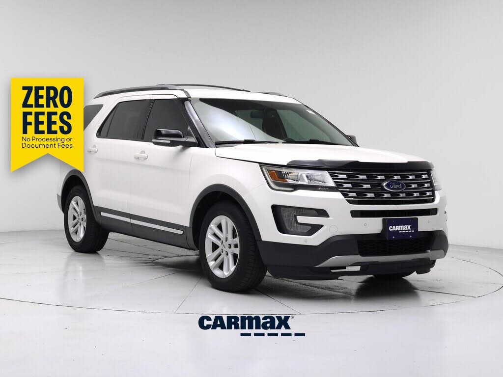 White 2017 Ford Explorer SUV / Crossover Front-Wheel Drive Automatic