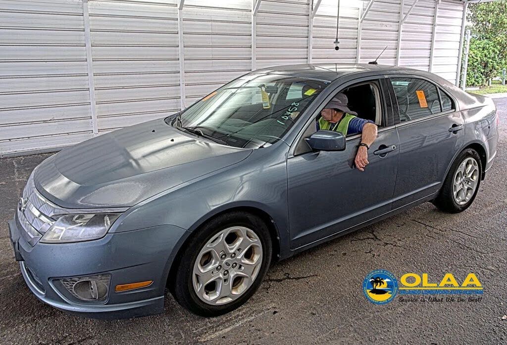 Blue 2011 Ford Fusion Sedan Front-Wheel Drive 6-Speed Automatic Overdrive