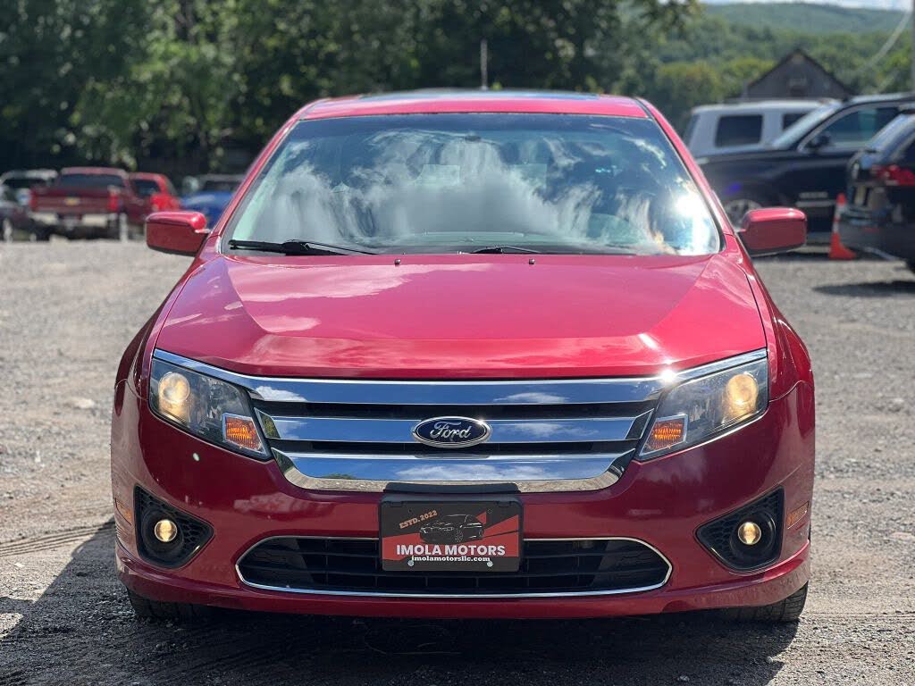 Red 2011 Ford Fusion Sedan Front-Wheel Drive 6-Speed Automatic