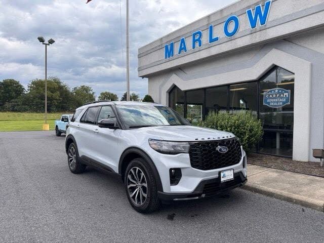 Space White Metallic 2026 Ford Explorer SUV / Crossover All-Wheel Drive Automatic