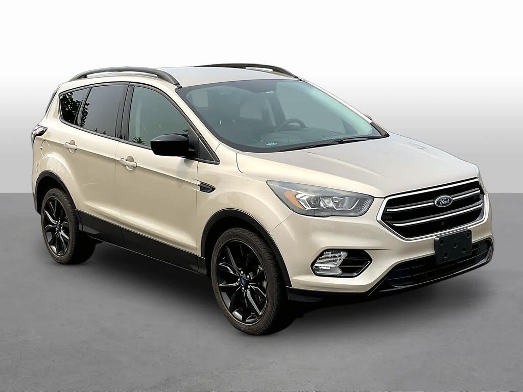 White Gold Metallic 2018 Ford Escape SUV / Crossover All-Wheel Drive 6-Speed Automatic