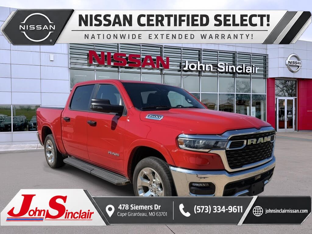 Flame Red Clearcoat 2025 RAM 1500 Pickup Truck Four-Wheel Drive 8-Speed Automatic