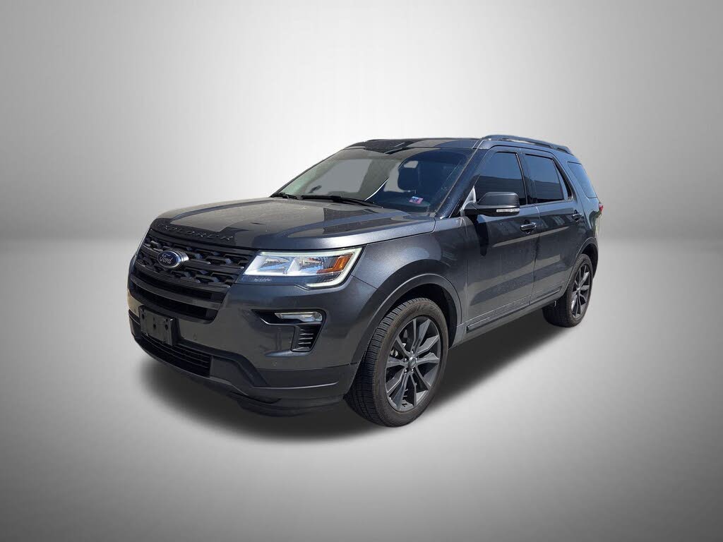  2018 Ford Explorer XLT AWD   
