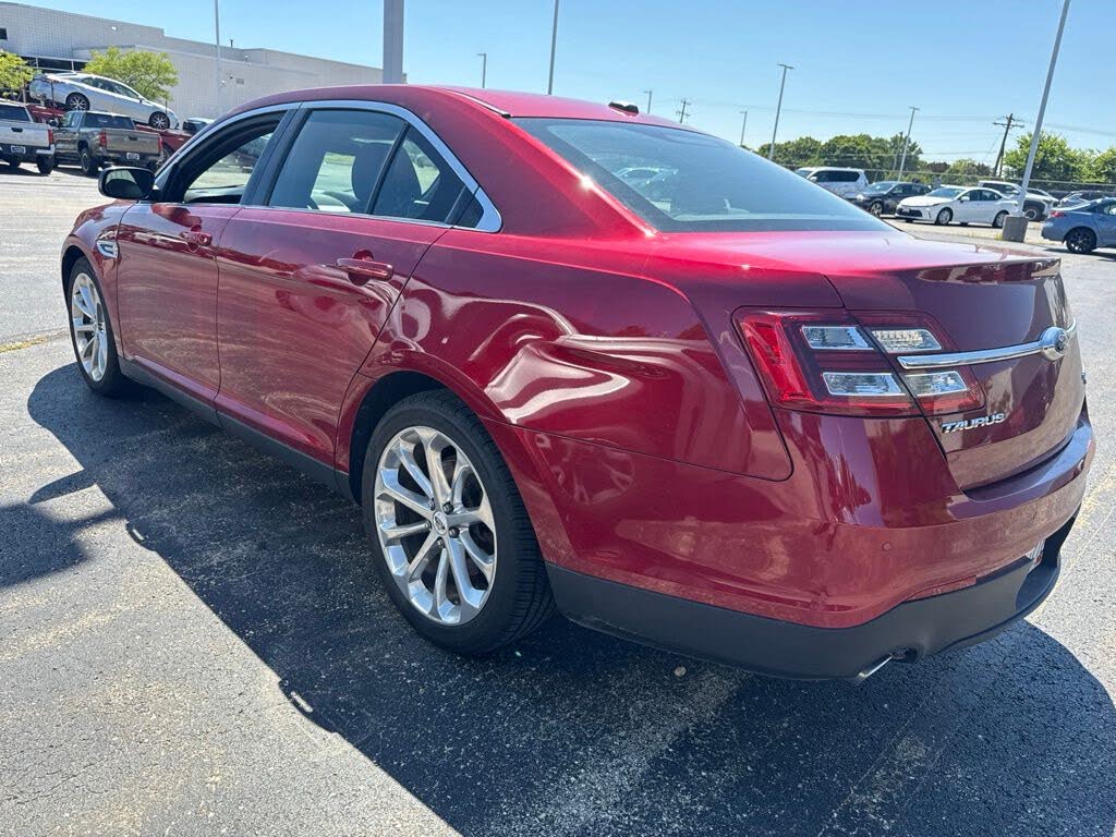Ruby Red Metallic Tinted Clearcoat 2016 Ford Taurus Sedan Front-Wheel Drive 6-Speed Automatic