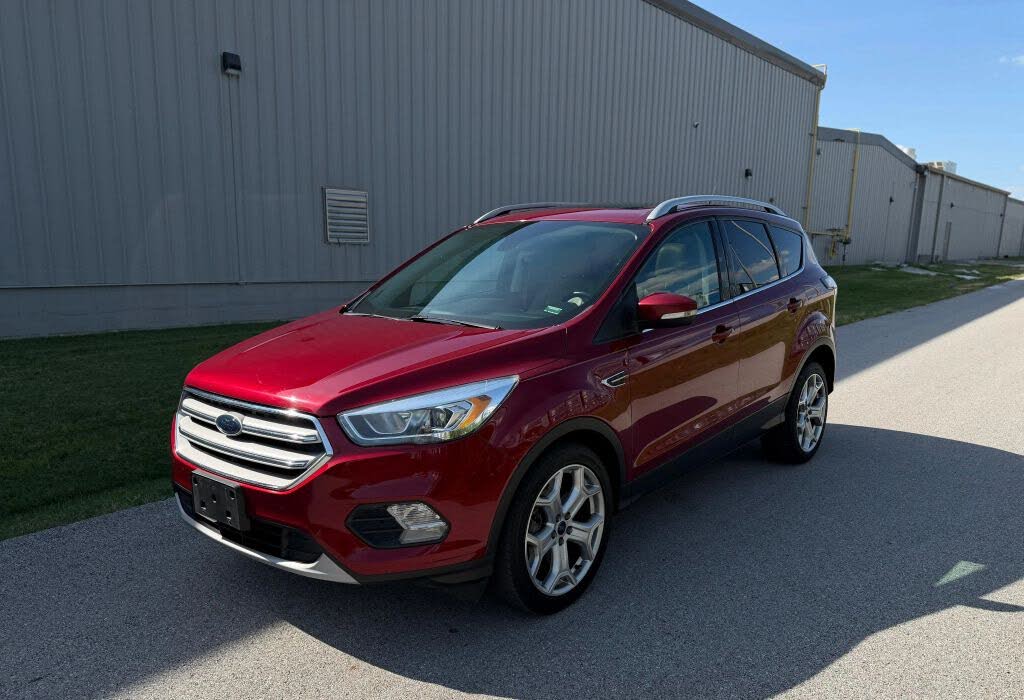 Red 2017 Ford Escape SUV / Crossover Front-Wheel Drive 6-Speed Automatic