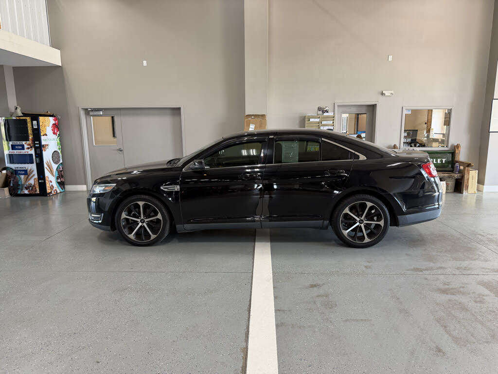 Shadow Black 2017 Ford Taurus Sedan Front-Wheel Drive 6-Speed Automatic