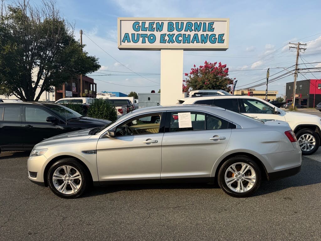 Ingot Silver (ux) 2017 Ford Taurus Sedan Front-Wheel Drive 6-Speed Automatic