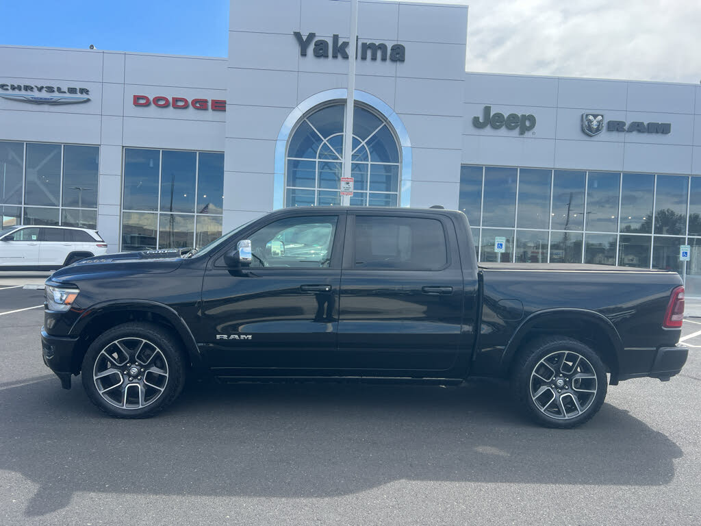 2019 RAM 1500 Laramie Crew Cab 4WD    
