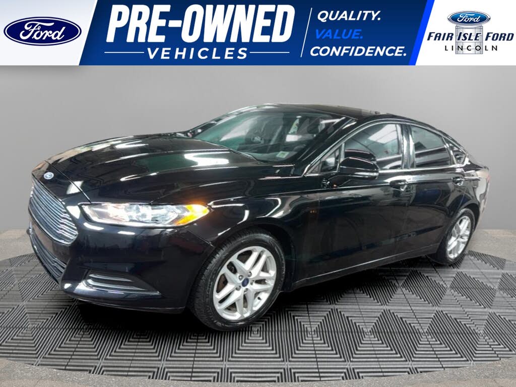  2016 Ford Fusion SE   