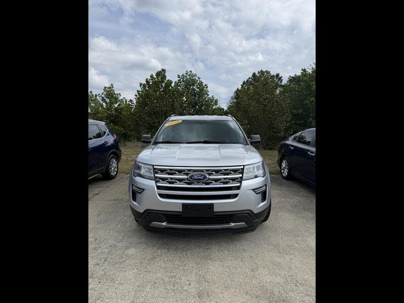 Silver 2018 Ford Explorer SUV / Crossover Front-Wheel Drive Automatic