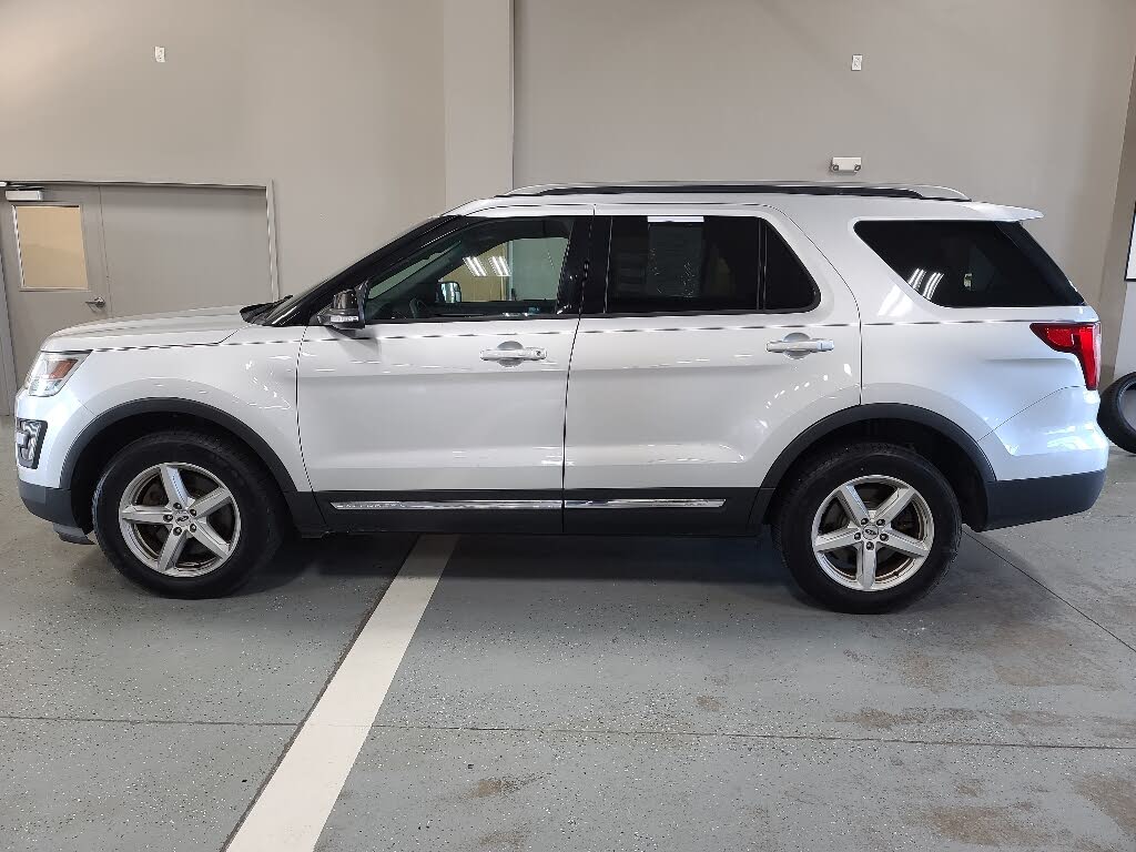 Ingot Silver Metallic 2016 Ford Explorer SUV / Crossover All-Wheel Drive 6-Speed Automatic