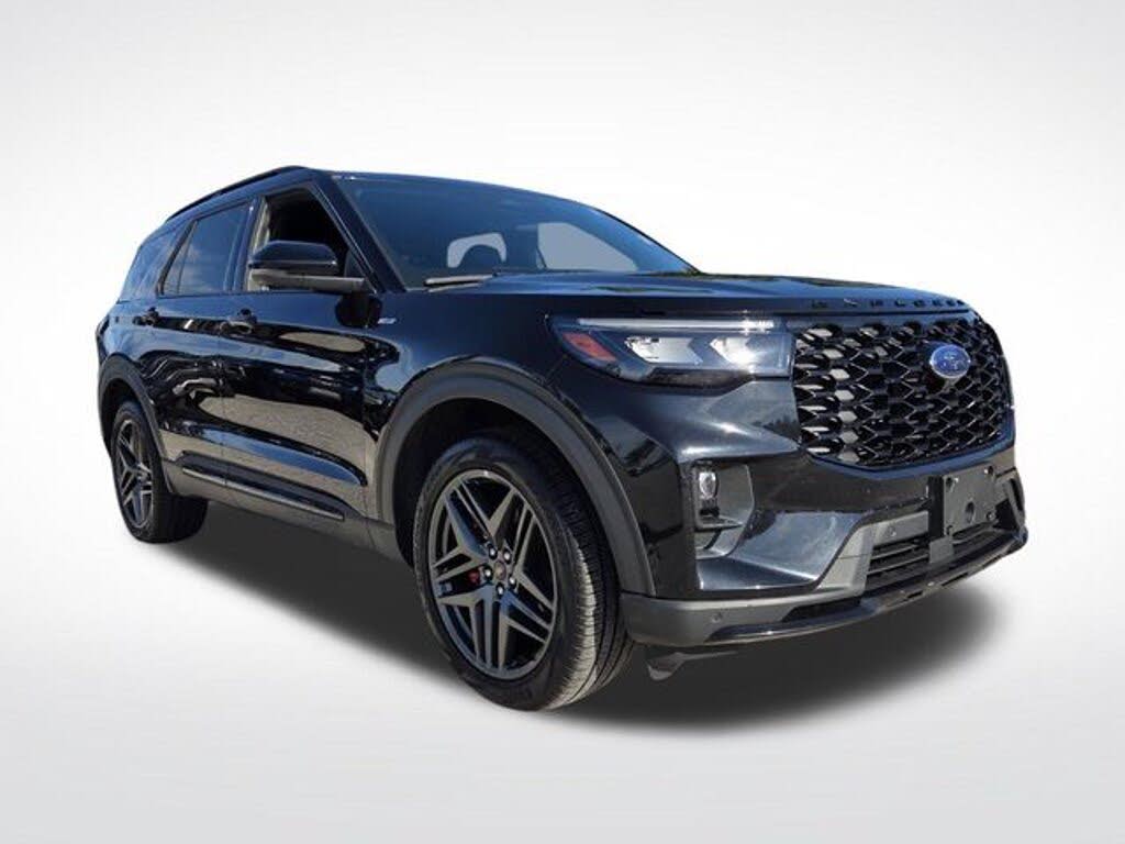  2025 Ford Explorer ST-Line AWD   