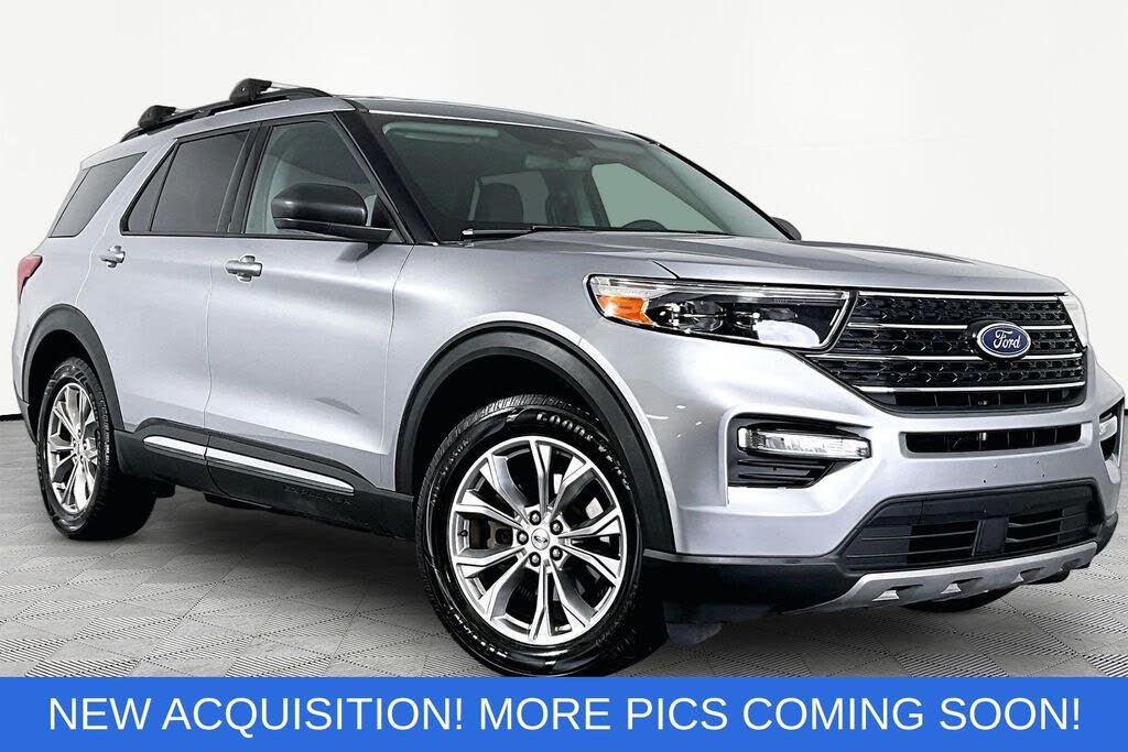 Silver Metallic 2021 Ford Explorer SUV / Crossover All-Wheel Drive Automatic