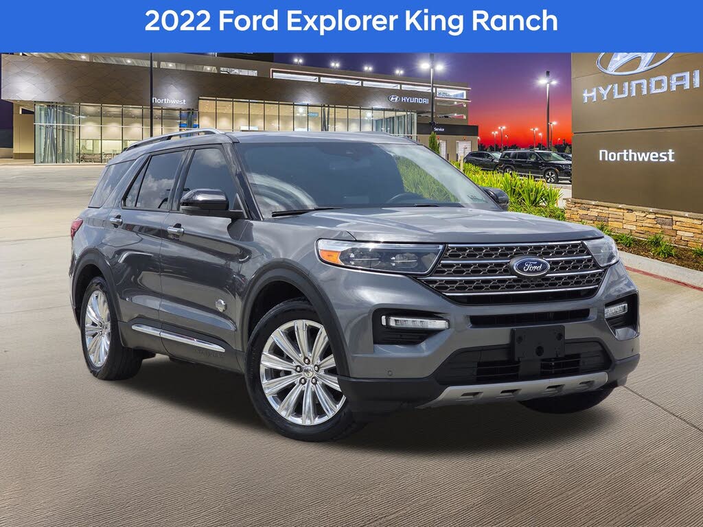  2022 Ford Explorer King Ranch RWD   