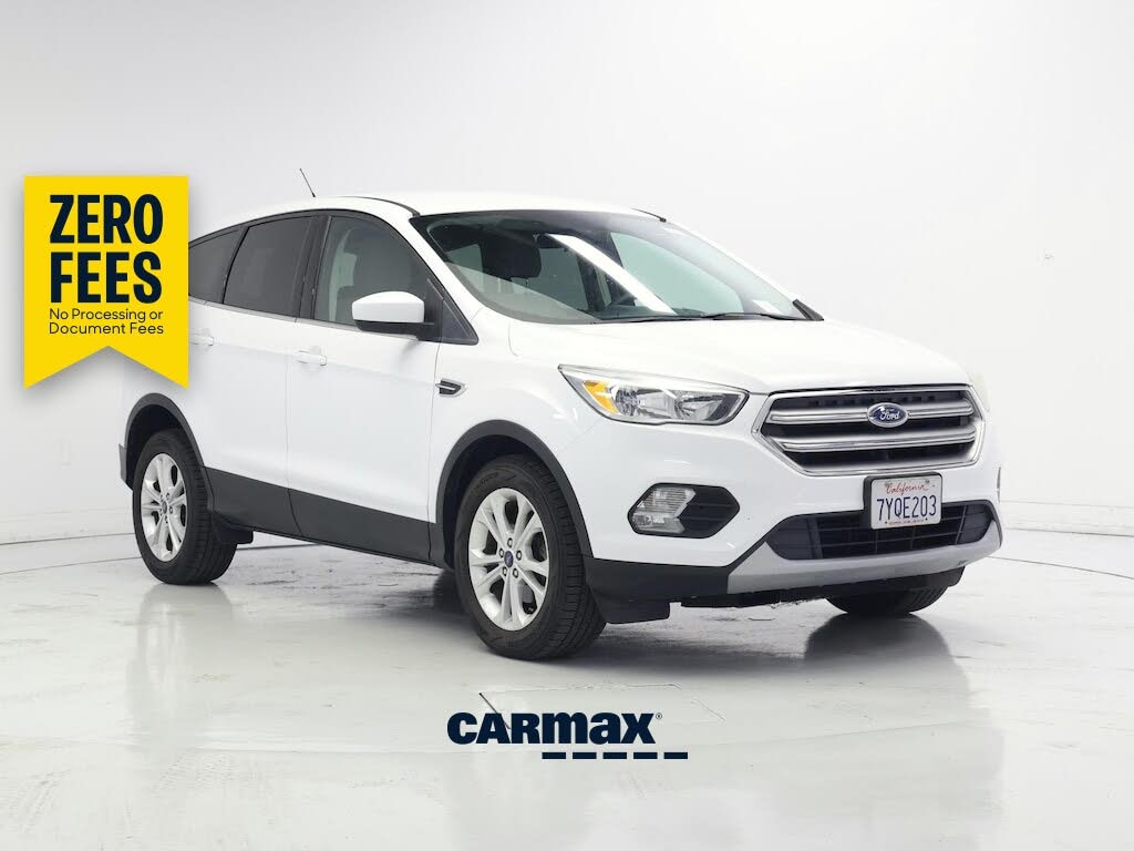  2017 Ford Escape SE FWD   