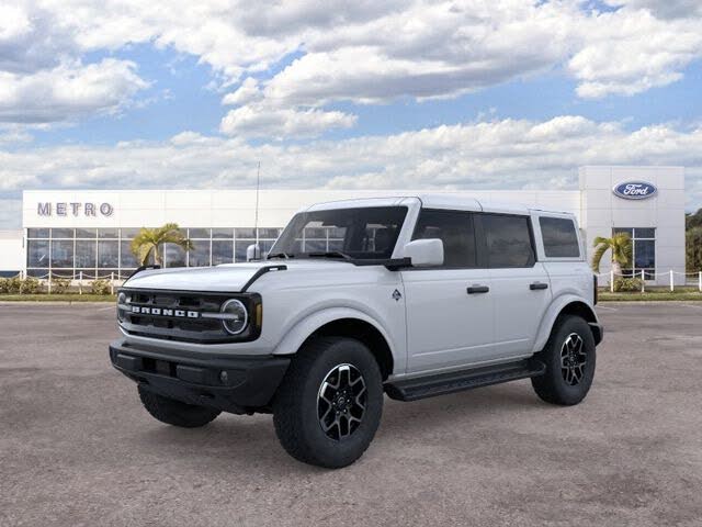 Oxford White 2026 Ford Bronco SUV / Crossover Four-Wheel Drive Automatic