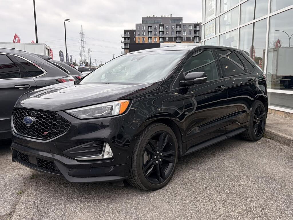 Black 2022 Ford Edge SUV / Crossover All-Wheel Drive Automatic