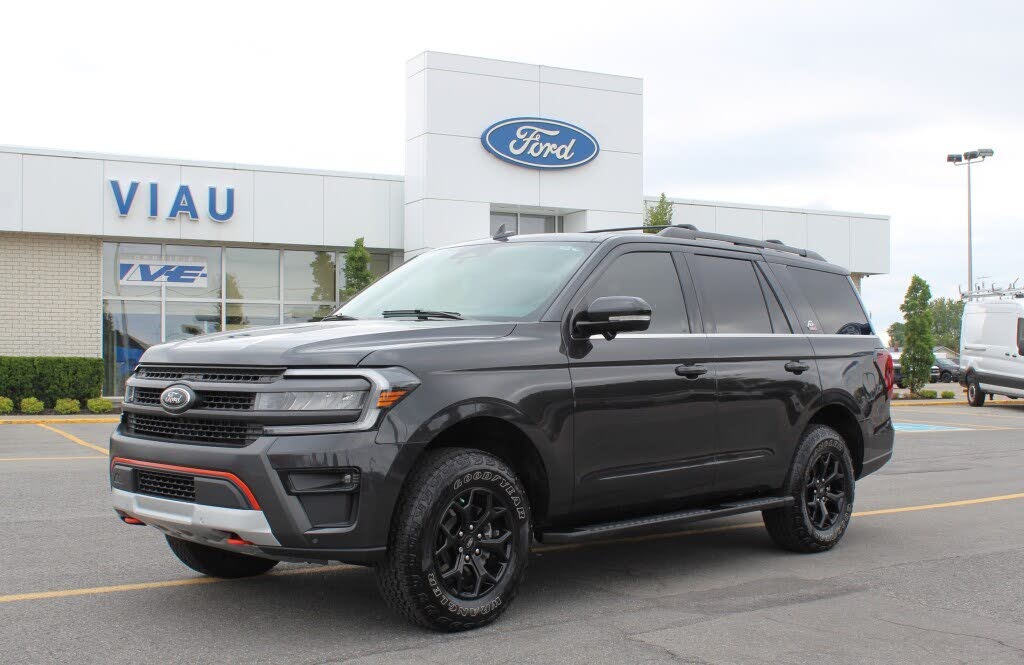 Gray 2022 Ford Expedition SUV / Crossover Four-Wheel Drive Automatic