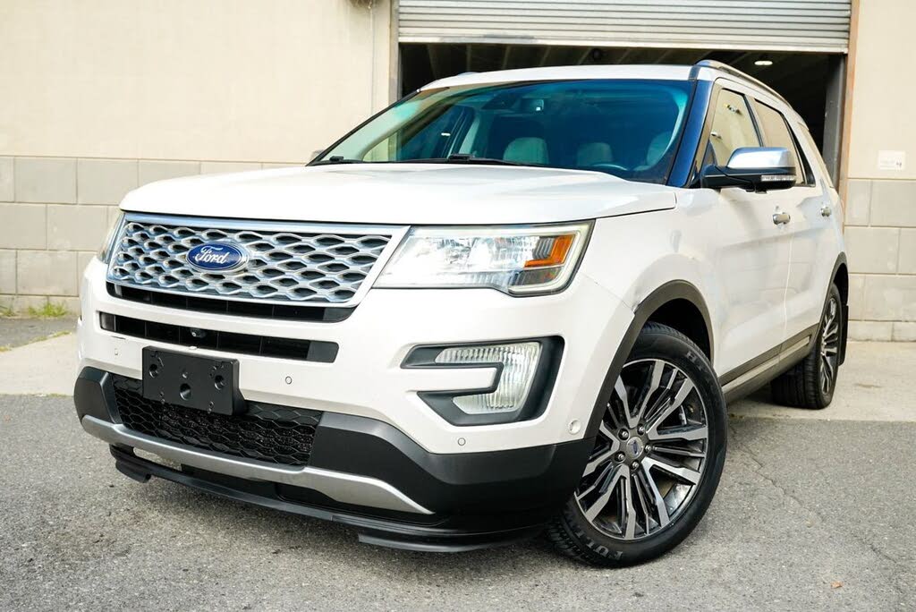 White 2017 Ford Explorer SUV / Crossover All-Wheel Drive 6-Speed Automatic