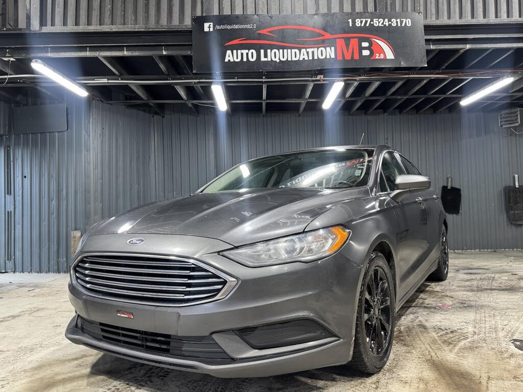  2017 Ford Fusion SE   