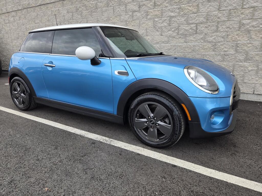 Blue 2017 MINI Cooper Hatchback Front-Wheel Drive Automatic