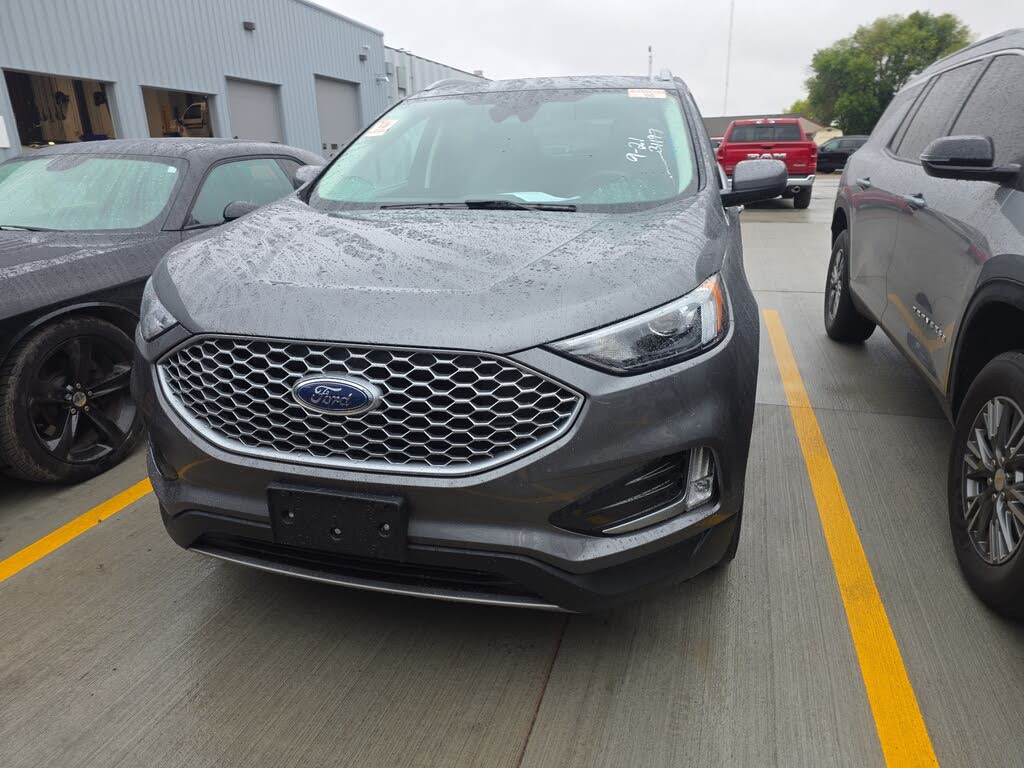  2023 Ford Edge SEL AWD   