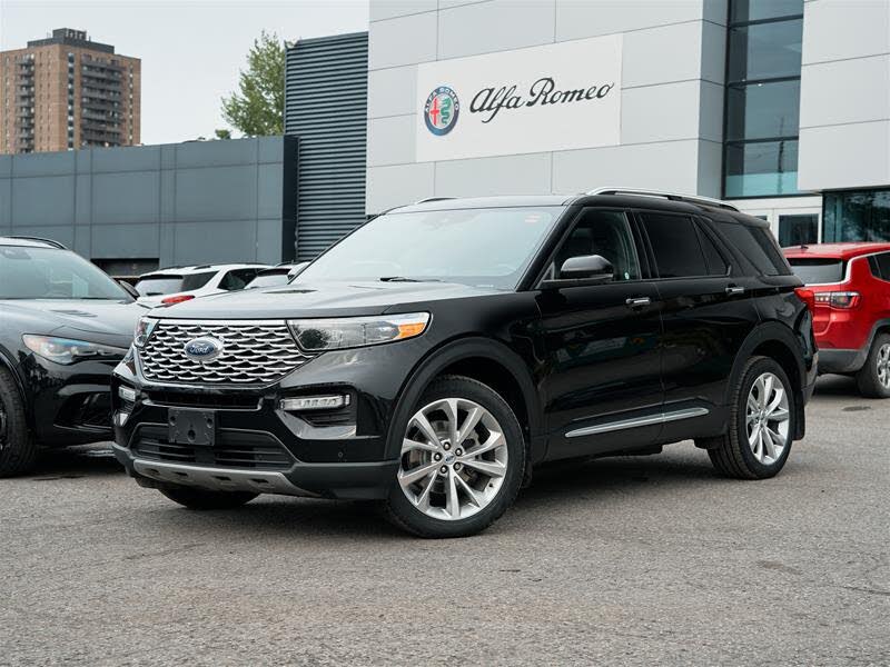  2023 Ford Explorer Platinum AWD   