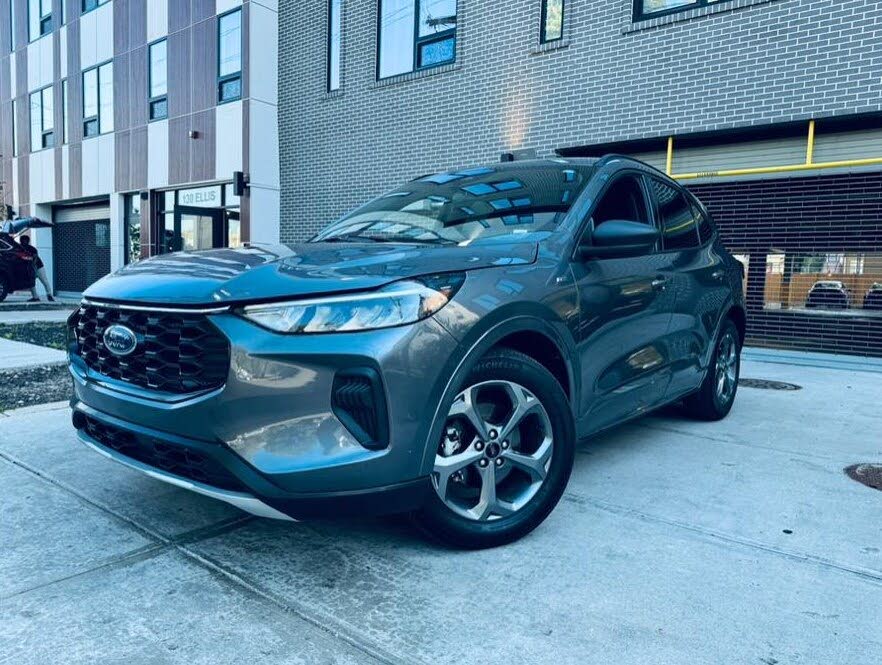 Gray 2023 Ford Escape SUV / Crossover Front-Wheel Drive Automatic