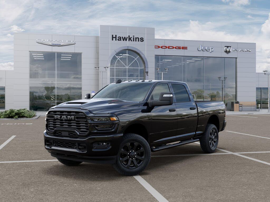 Diamond Black Crystal Pearlcoat 2026 RAM 2500 Pickup Truck Four-Wheel Drive 8-Speed Automatic