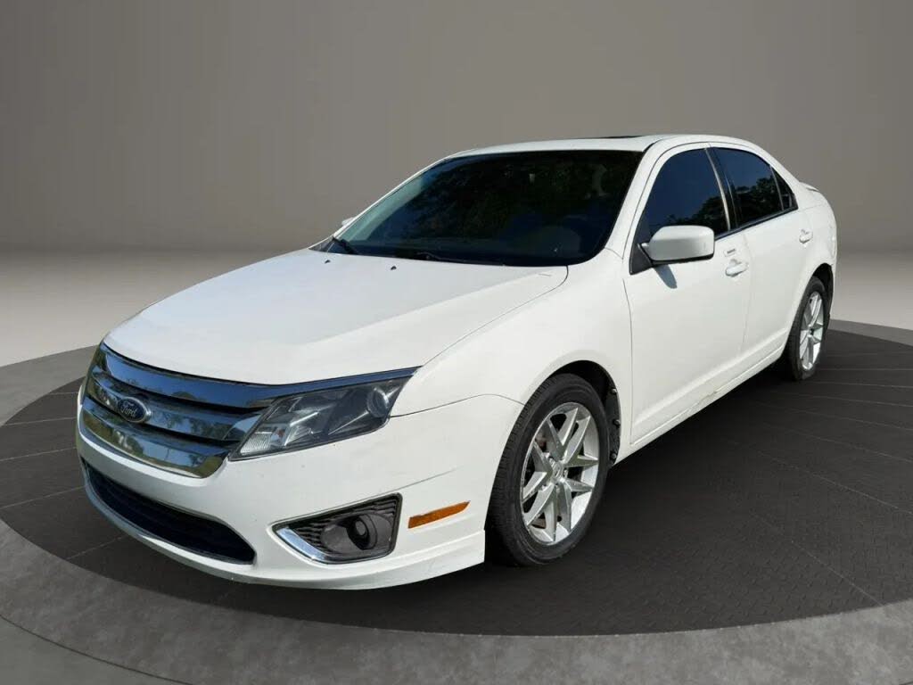White 2012 Ford Fusion Sedan Front-Wheel Drive 6-Speed Automatic