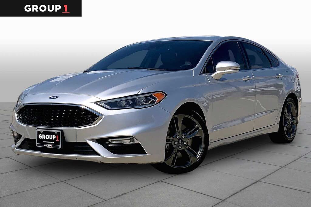 2017 Ford Fusion Plata (Ingot Silver) Sedán Tracción en las cuatro ruedas 6 velocidades Automática