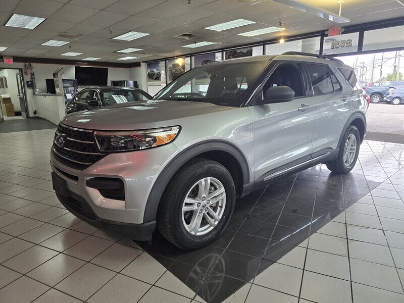 Iconic Silver 2020 Ford Explorer SUV / Crossover All-Wheel Drive Automatic