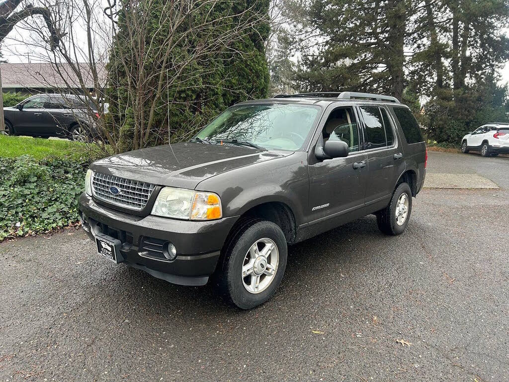 Gray (Mineral Grey Clearcoat Metallic) 2005 Ford Explorer SUV / Crossover Four-Wheel Drive 5-Speed Automatic