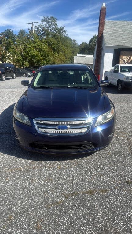  2011 Ford Taurus Sedan Front-Wheel Drive 6-Speed Automatic Overdrive