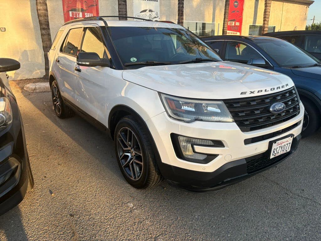 White 2017 Ford Explorer SUV / Crossover All-Wheel Drive 6-Speed Automatic