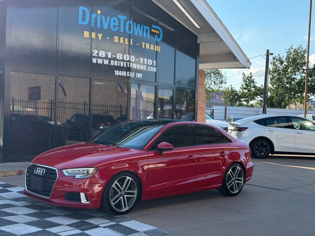  2018 Audi A3 2.0T Premium Sedan FWD   