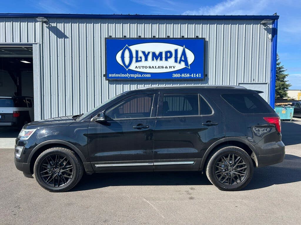  2017 Ford Explorer XLT AWD   