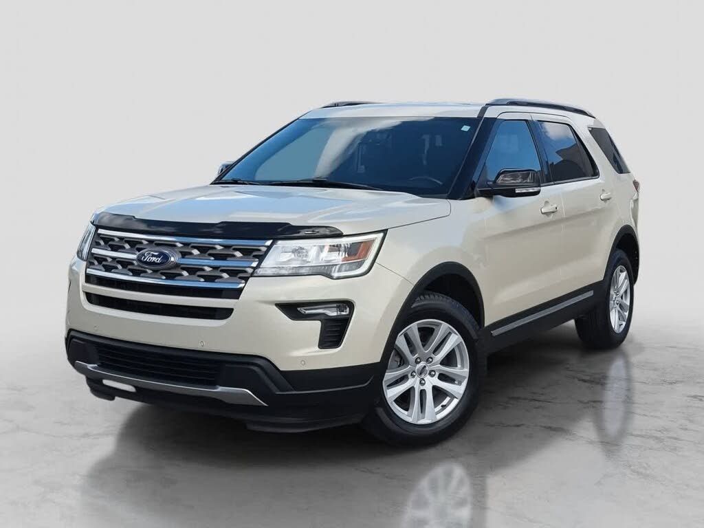 Gray (Platinum Dune Metallic Tri-Coat) 2018 Ford Explorer SUV / Crossover All-Wheel Drive 6-Speed Automatic