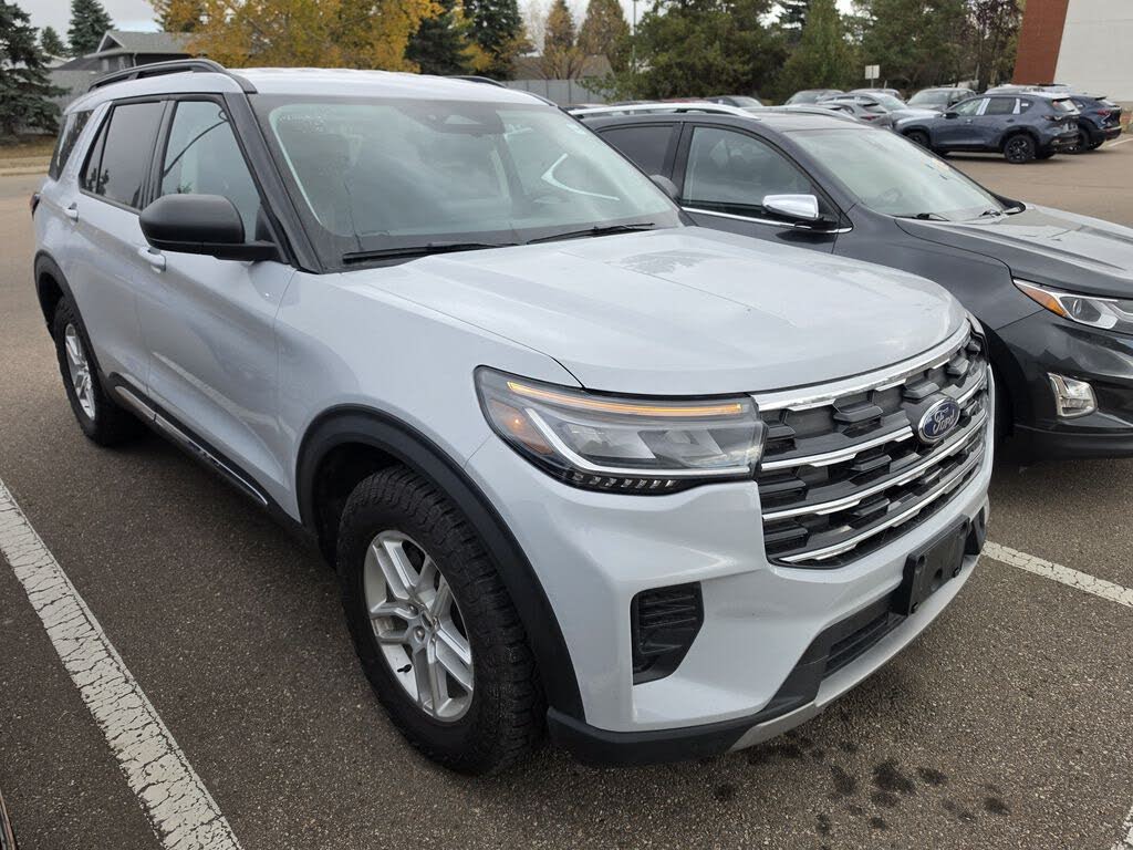 White 2025 Ford Explorer SUV / Crossover All-Wheel Drive Automatic