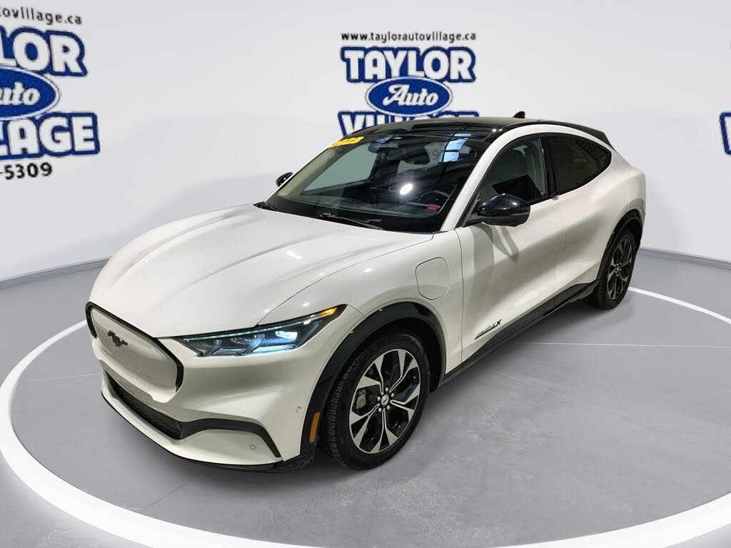 Star White Metallic Tri-Coat (AZ) 2023 Ford Mustang Mach-E SUV / Crossover All-Wheel Drive Automatic