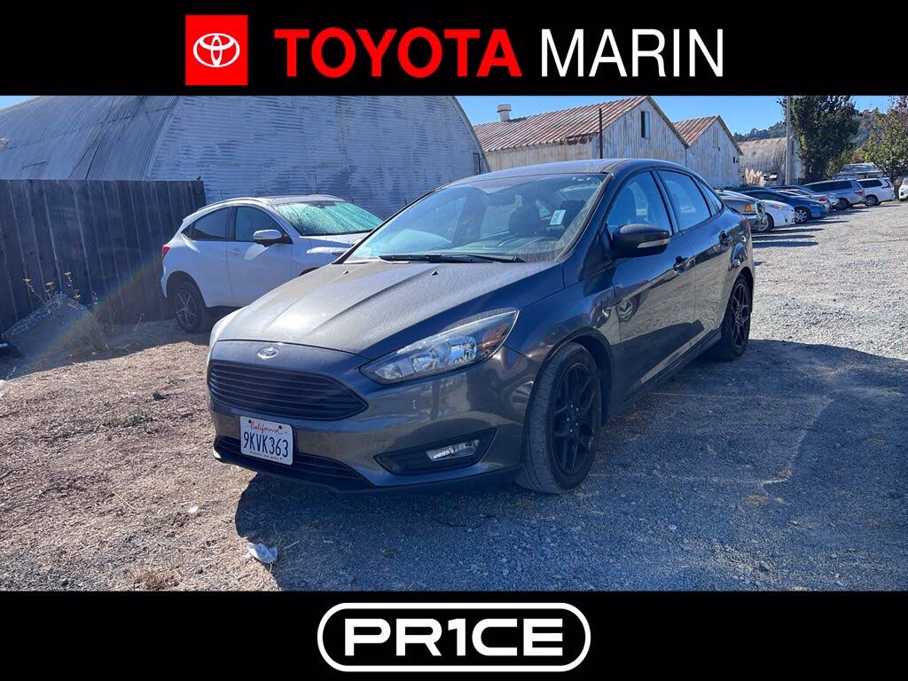 Gray (Magnetic) 2016 Ford Focus Sedan Front-Wheel Drive Automatic